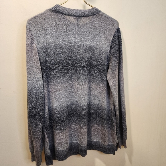 LOGO By Lori Goldstein  Crew Neck  Sweater Size M - Picture 3 of 12